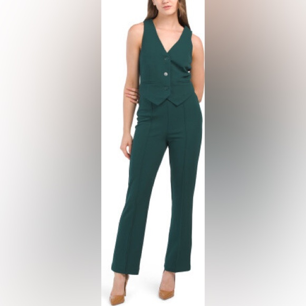 2pc set CUPCAKES AND CASHMERE Vest And Crepe Kick Flare Pants